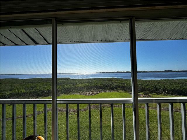1155 EDGEWATER CIRCLE 28, Bradenton, FL 34209