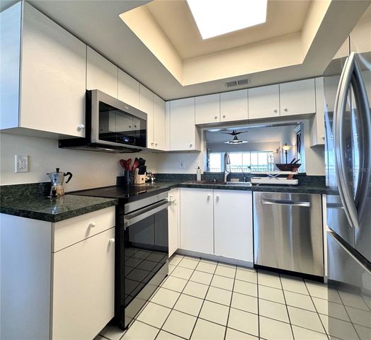 1155 EDGEWATER CIRCLE 28, Bradenton, FL 34209
