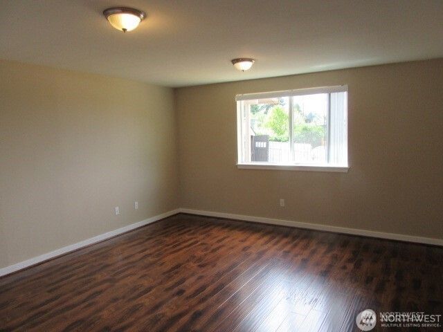 2211 NE 7th Street, Renton, WA 98056