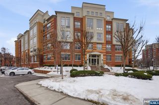 26 Ave At Port Imperial 117, West New York, NJ 07093