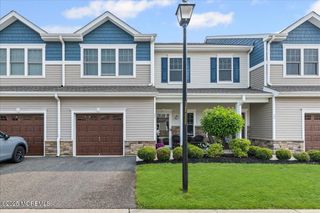 28 Rockingham Way, Manchester, NJ 08759