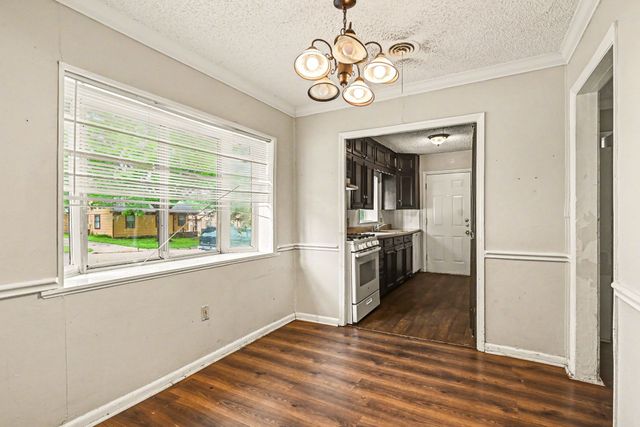 5025 N Langley Road, River Oaks, TX 76114