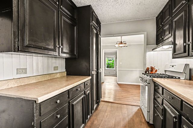 5025 N Langley Road, River Oaks, TX 76114