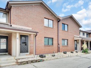 5640 Cambridge LANE #4, Mount Pleasant, WI 53406