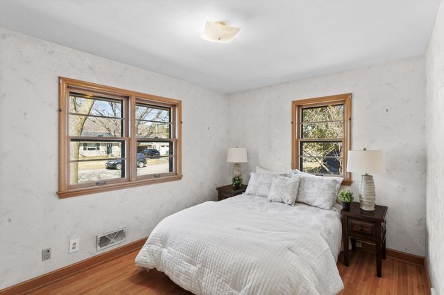 4921 Mayview Road, Minnetonka, MN 55345