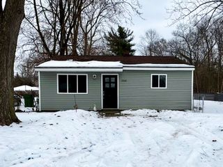 1586 Valley Drive, Highland Twp, MI 48356