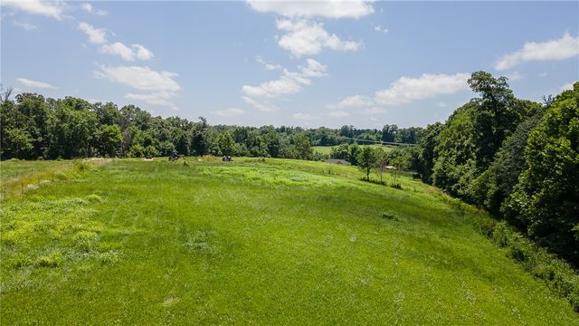 E McNelly Road, Bentonville, AR 72712