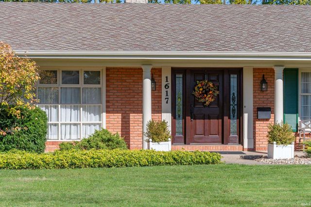 1617 Inwood Road, South Bend, IN 46614