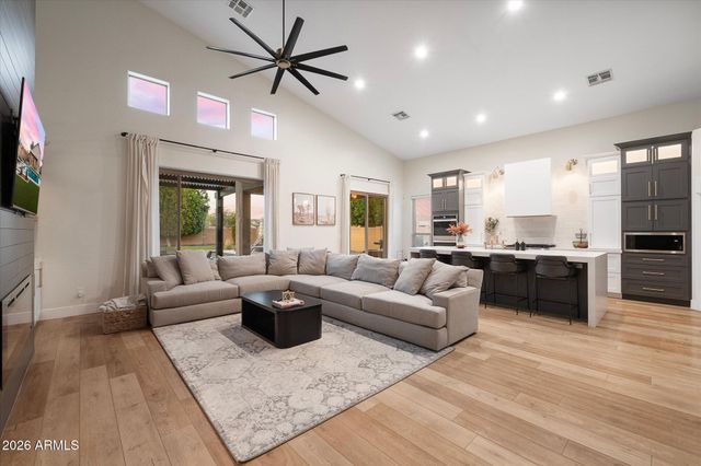 1360 E DANA Place, Chandler, AZ 85225