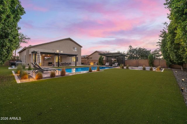 1360 E DANA Place, Chandler, AZ 85225