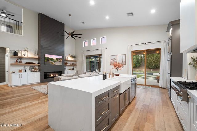 1360 E DANA Place, Chandler, AZ 85225