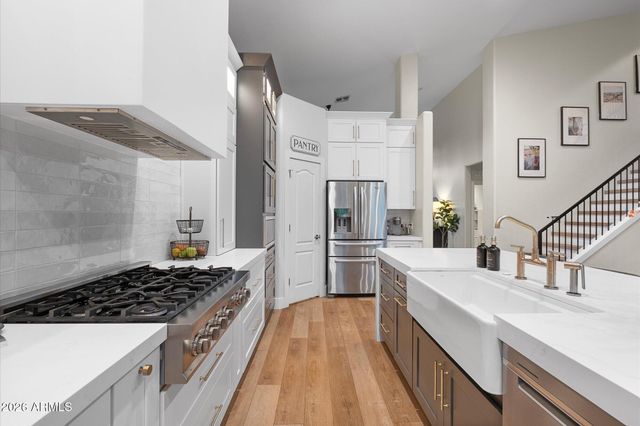 1360 E DANA Place, Chandler, AZ 85225