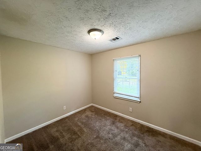 4822 NAVAJO Trail SE, Conyers, GA 30094