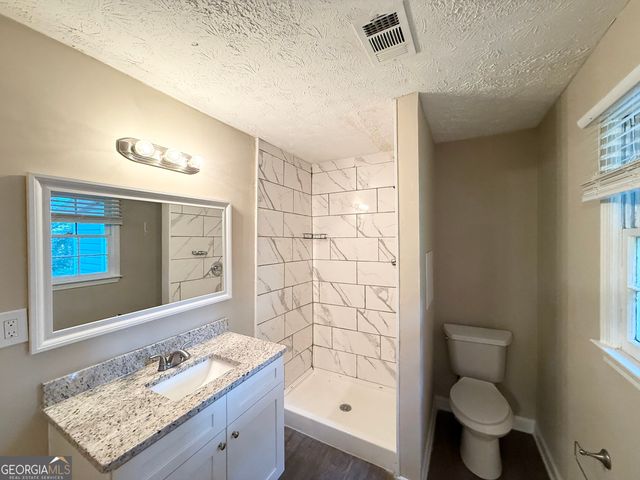 4822 NAVAJO Trail SE, Conyers, GA 30094