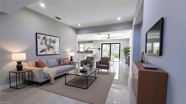 532 41st AVE NE, Naples, FL 34120