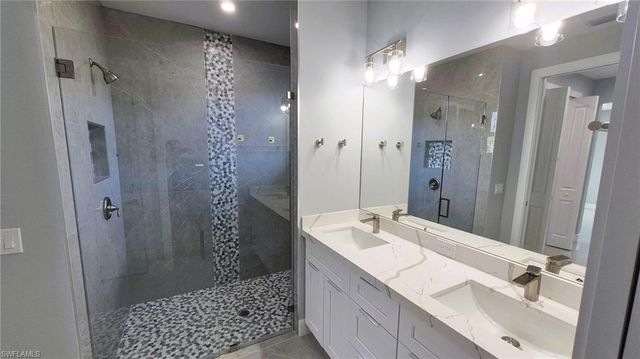 532 41st AVE NE, Naples, FL 34120