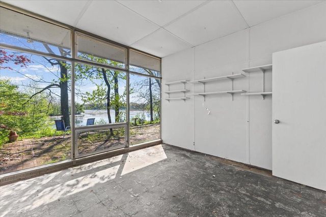 3575 E Huron River Drive, Ann Arbor, MI 48104