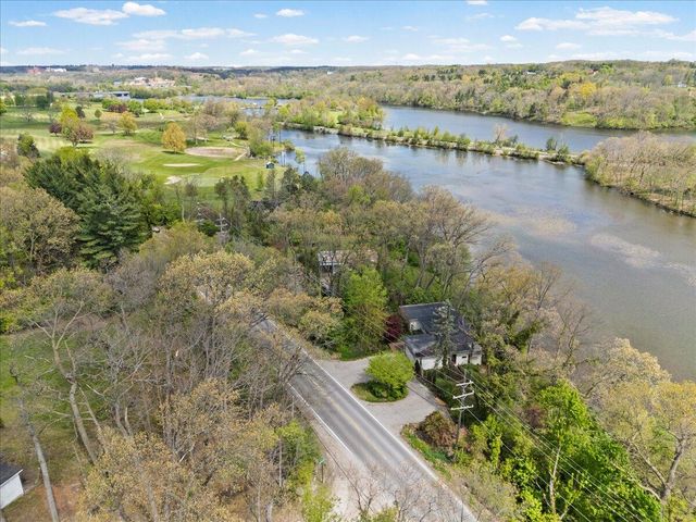 3575 E Huron River Drive, Ann Arbor, MI 48104