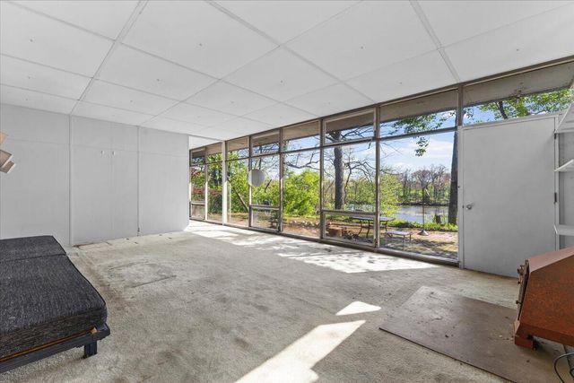 3575 E Huron River Drive, Ann Arbor, MI 48104