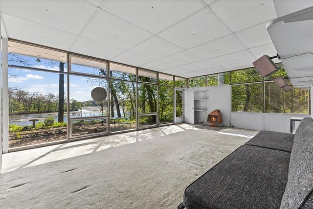 3575 E Huron River Drive, Ann Arbor, MI 48104