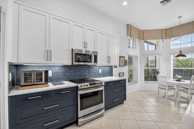 7381 Morocca Lake Drive, Delray Beach, FL 33446