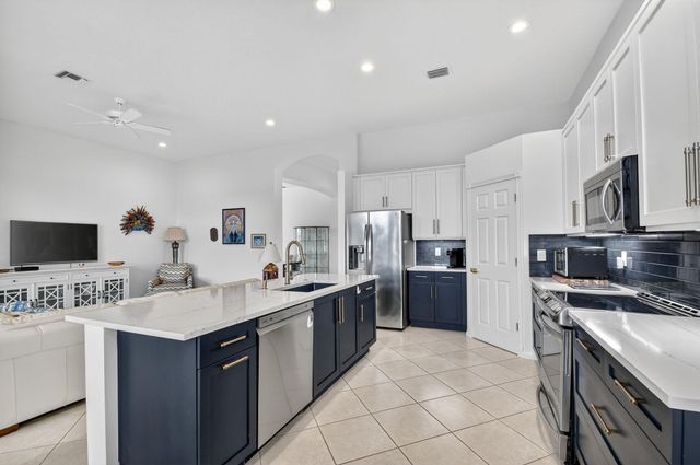 7381 Morocca Lake Drive, Delray Beach, FL 33446