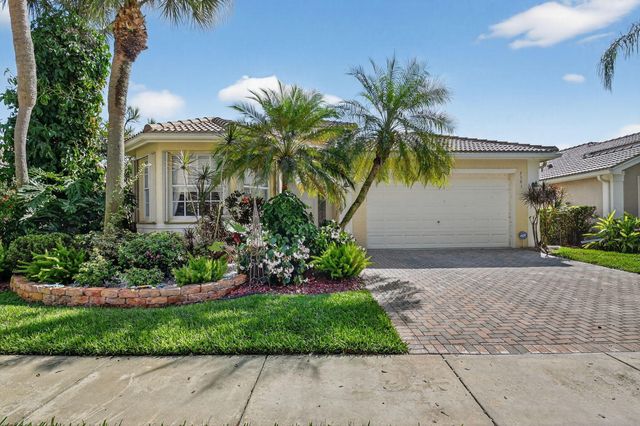7381 Morocca Lake Drive, Delray Beach, FL 33446