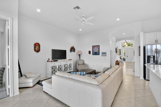 7381 Morocca Lake Drive, Delray Beach, FL 33446