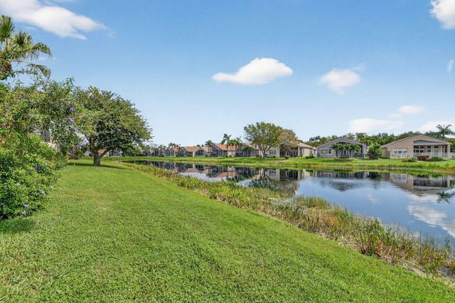 7381 Morocca Lake Drive, Delray Beach, FL 33446