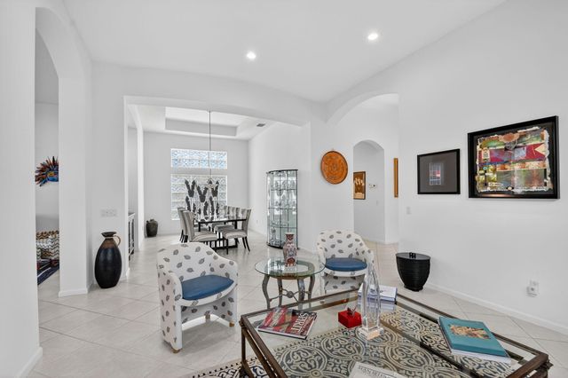 7381 Morocca Lake Drive, Delray Beach, FL 33446