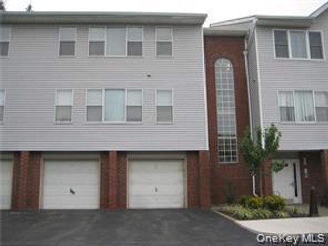 118 Deer Ct Drive bldg 5, Middletown, NY 10940