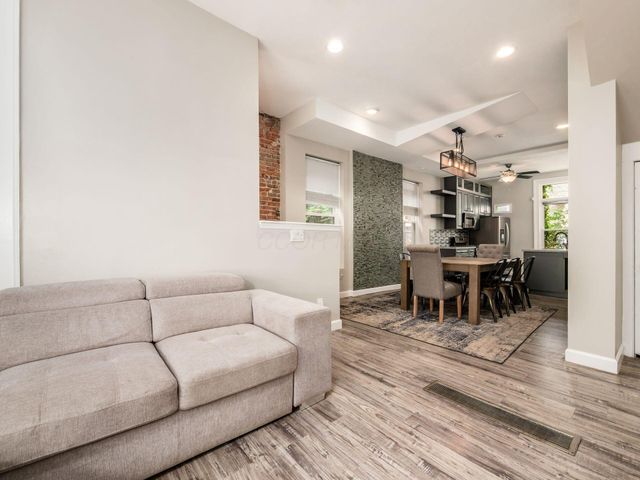 30 W 4th Avenue, Columbus, OH 43201