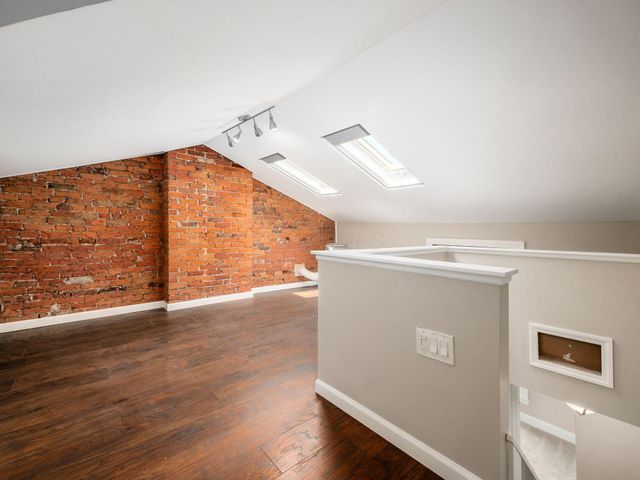 30 W 4th Avenue, Columbus, OH 43201