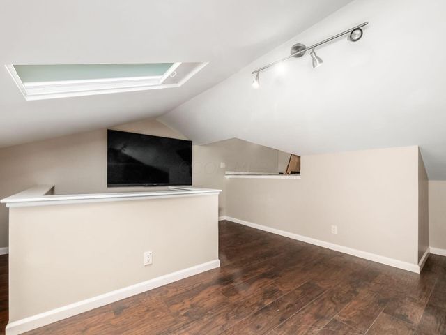 30 W 4th Avenue, Columbus, OH 43201