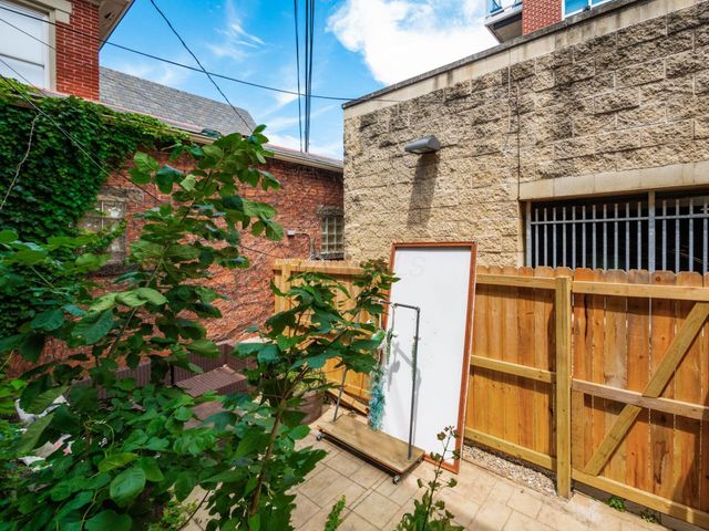 30 W 4th Avenue, Columbus, OH 43201