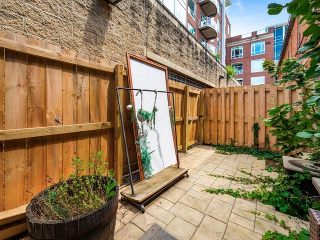 30 W 4th Avenue, Columbus, OH 43201