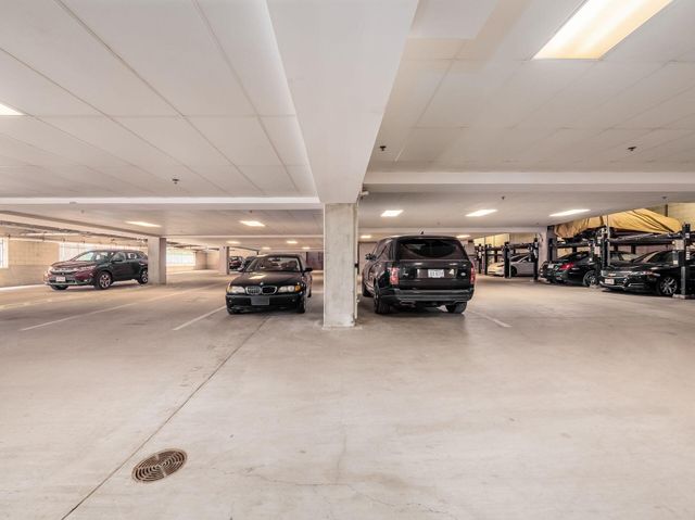 30 W 4th Avenue, Columbus, OH 43201