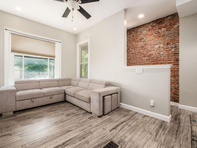 30 W 4th Avenue, Columbus, OH 43201