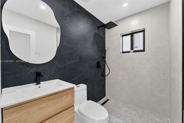 10445 SW 149th Ter, Miami, FL 33176