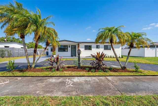 10445 SW 149th Ter, Miami, FL 33176