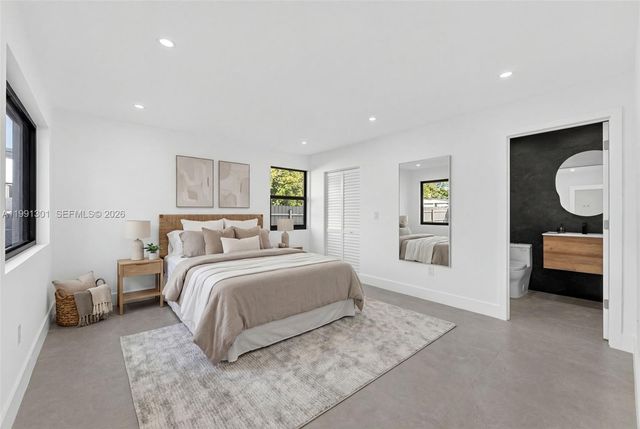 10445 SW 149th Ter, Miami, FL 33176