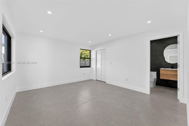 10445 SW 149th Ter, Miami, FL 33176