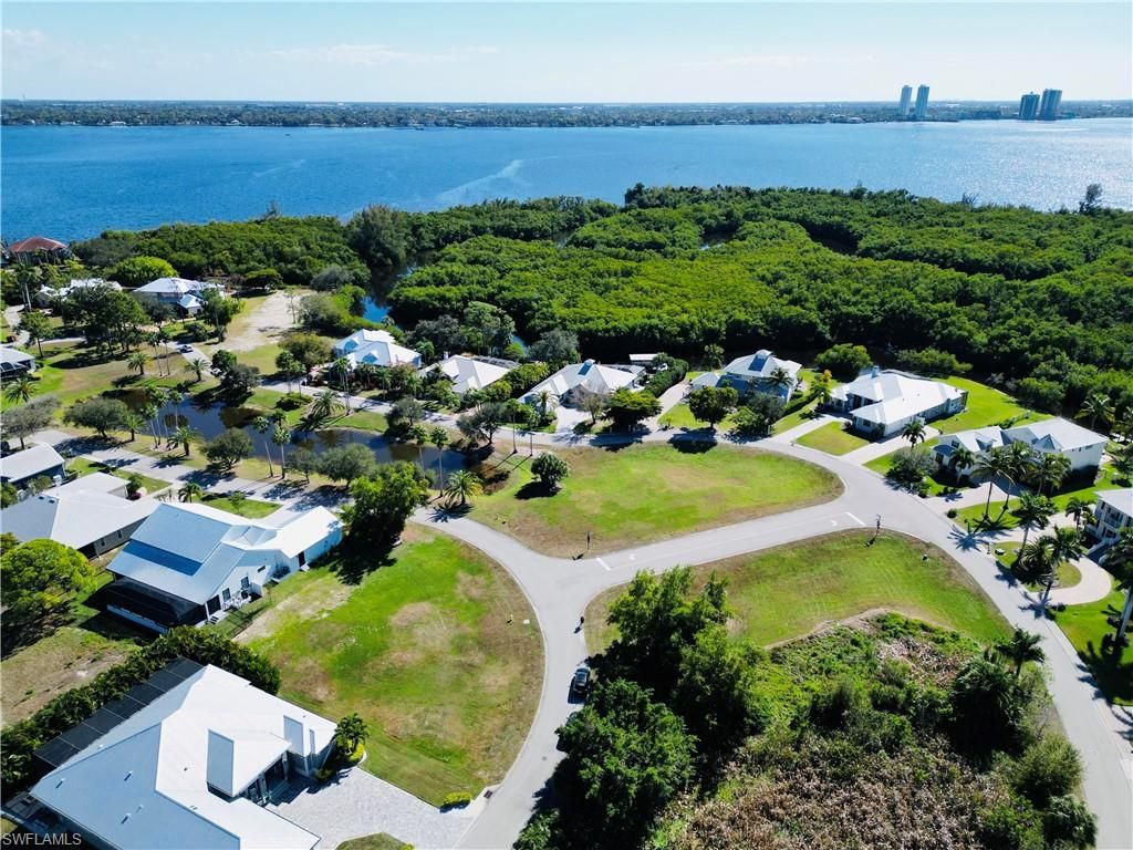 6057 Marsh Point LN, NORTH FORT MYERS, FL 33917 — photo 2