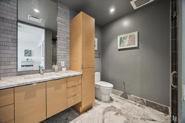 301 West Ave 2806, Austin, TX 78701