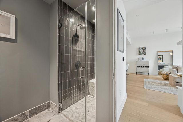 301 West Ave 2806, Austin, TX 78701