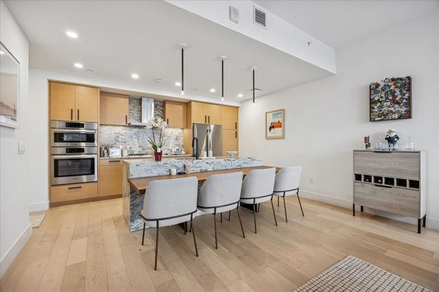 301 West Ave 2806, Austin, TX 78701