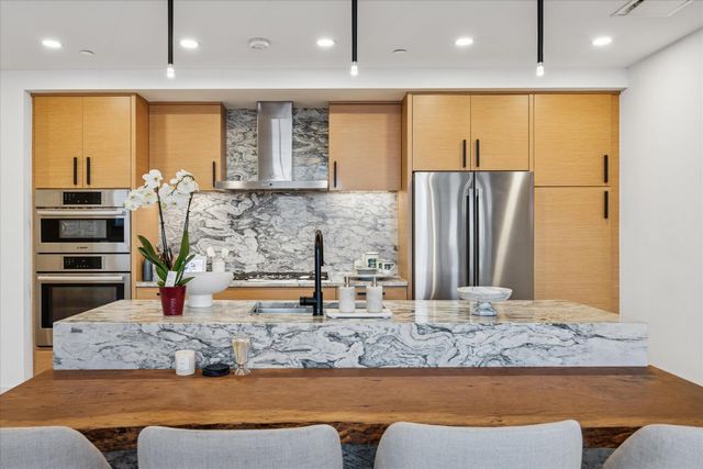 301 West Ave 2806, Austin, TX 78701