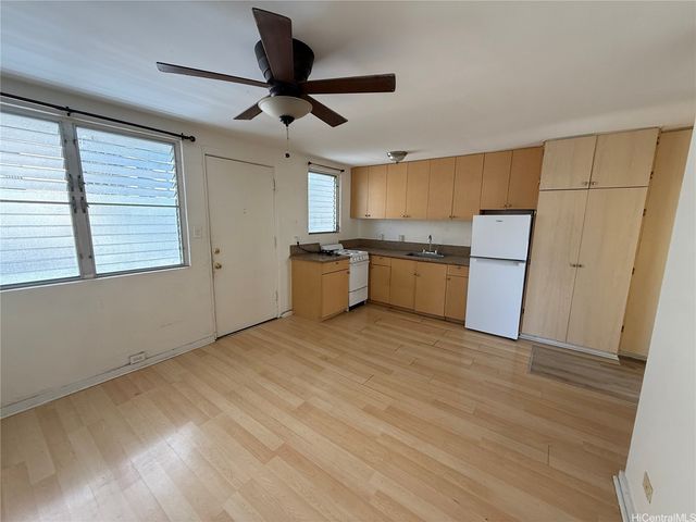 809 Kinau Street, Honolulu, HI 96814