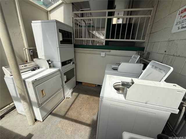 809 Kinau Street, Honolulu, HI 96814