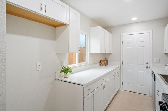 2175 W Rose St, Stockton, CA 95203